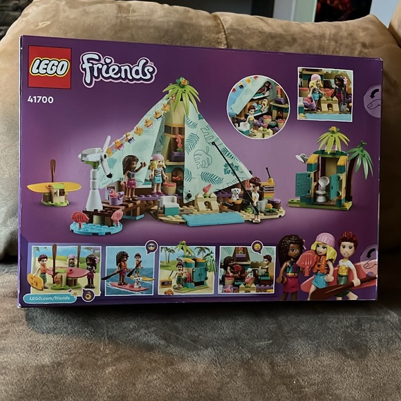 Lego Friends Beach Glamping - Picture 2 of 2